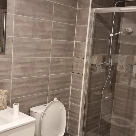 Dependance 90m2 Dans Avec Piscine Carcassonne